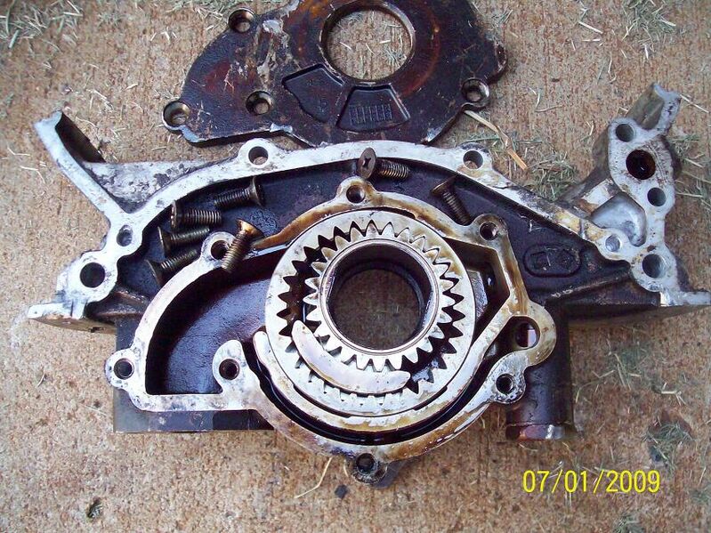 File:7c4efcbd oil pump.JPG
