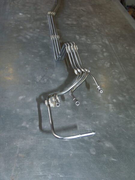 File:0200e2be Fuel-lines-15-w.jpg