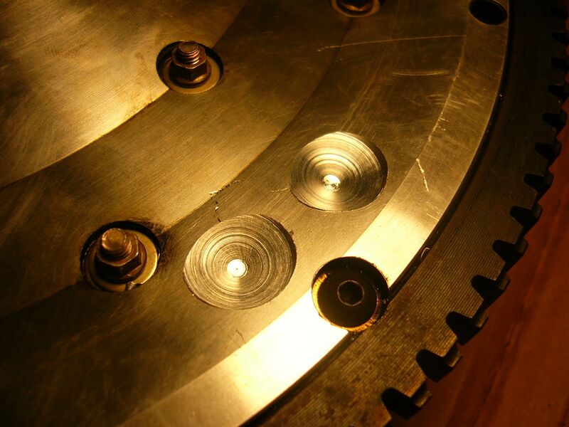 File:Cbd9439f Flywheelbalance.jpg