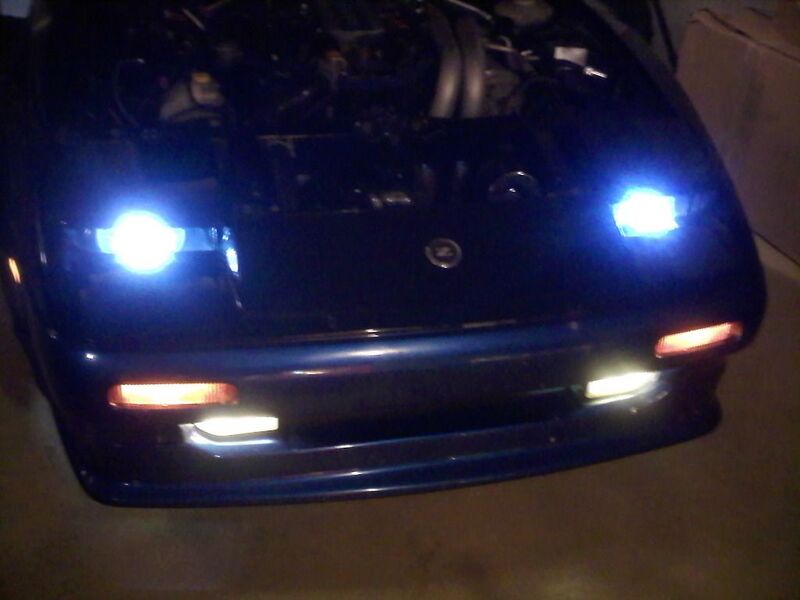 File:41e03130 headlight2.jpg